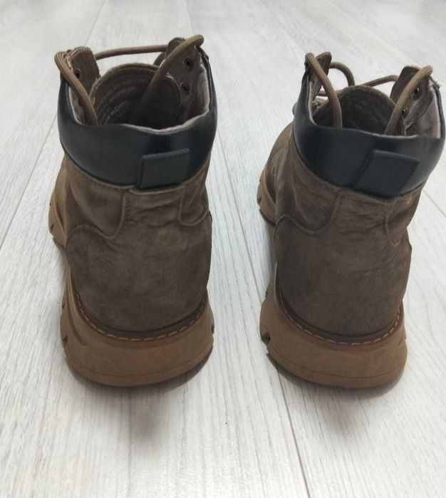 кожаные демисезонные ботинки