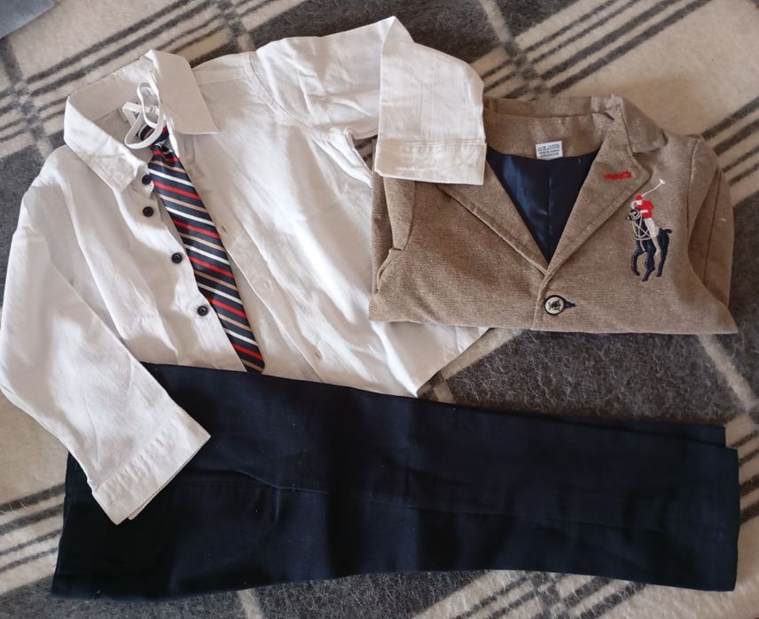 Два лота официални дрехи момче 4-5 год. Костюм