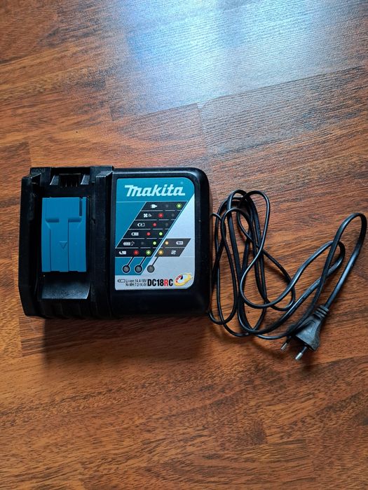 Incarcator Makita DC18RC original
