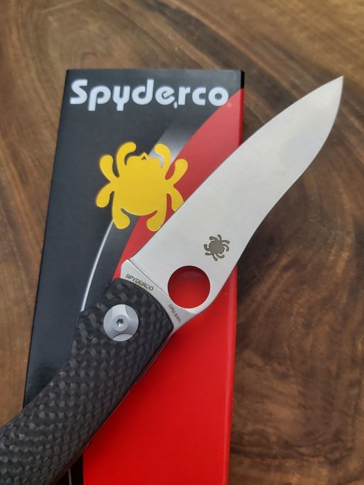 Сгъваем джобен нож Spyderco Capara,Carbon Fiber, С241