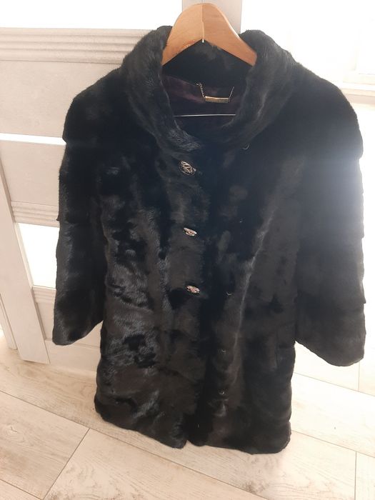 Шуба новая Продам