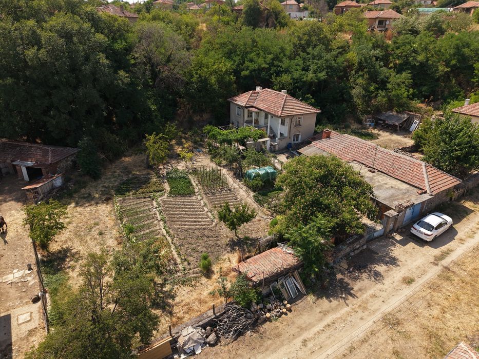 Продава се Къща в с. Левка, Област Хасково - 120 кв.м за 204 €/кв.м - Снимка #1