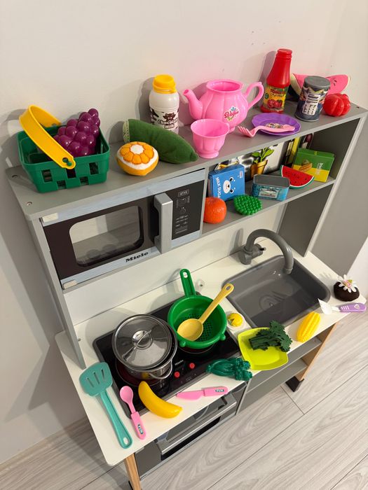 Детска дървена кухня