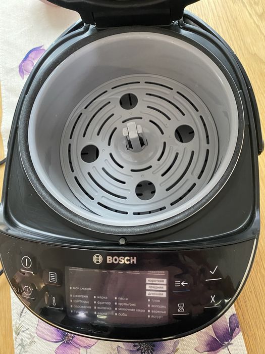 Мултикукър Bosch MUC22B42RU, 900 W, 4 л