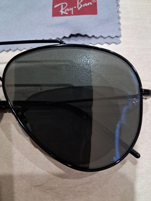 Продавам RAY BAN