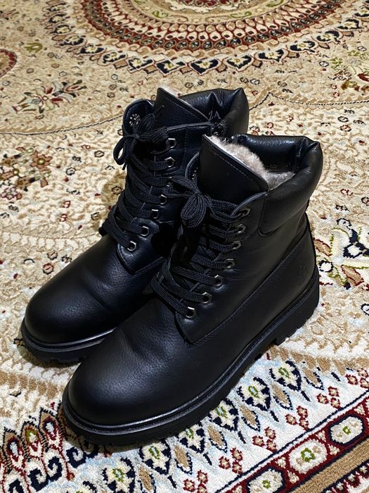 Продам ботинки зимние