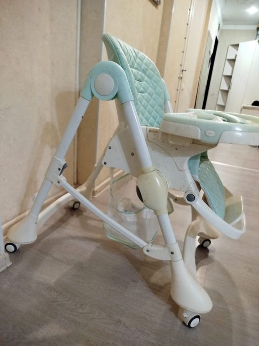 Стул для кормления