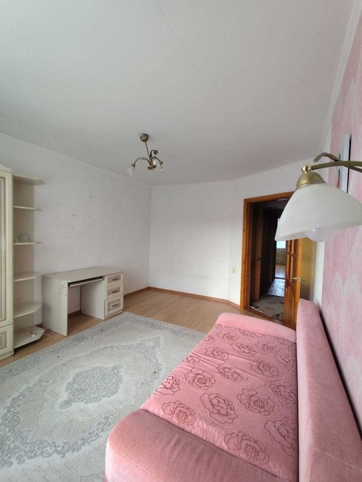 продам 3-х комнатную  квартиру