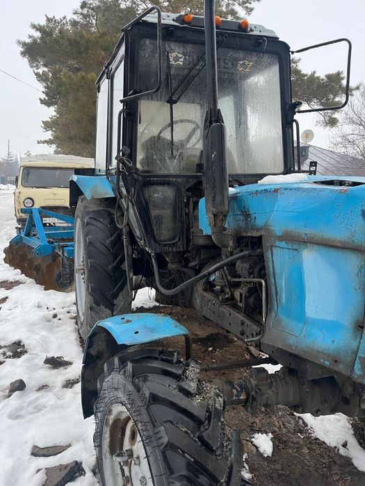 Продам трактор 2004 года