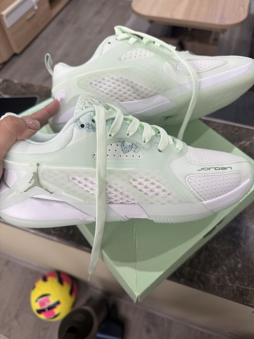 Дамски маратонки Nike Jordan