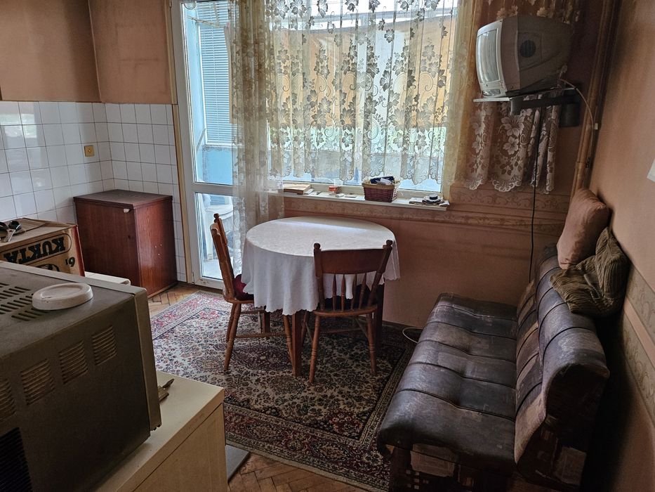 Продава се Двустаен апартамент в Плевен, 9-ти квартал - 65 кв.м за 565 €/кв.м - Снимка #8