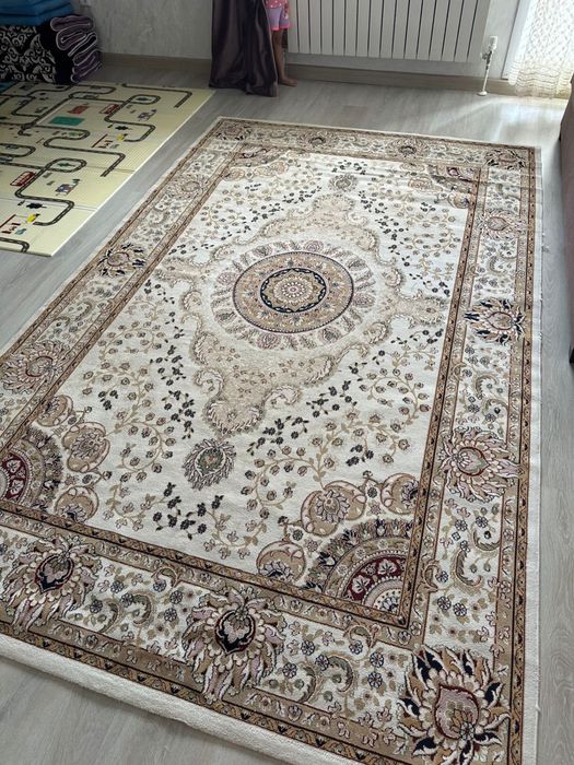 Ковер продам б/у