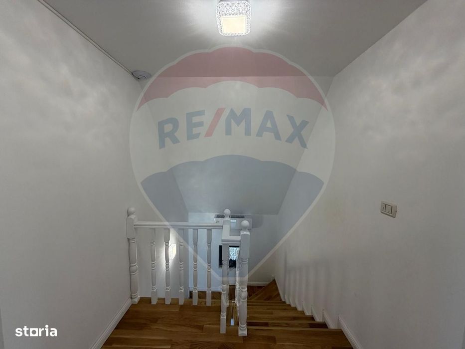 Casă / Vilă cu 4 camere de vânzare comuna HEMEIUȘ