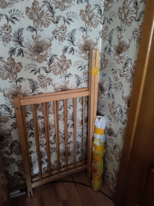 Отдам  манеж  с новым матрасом