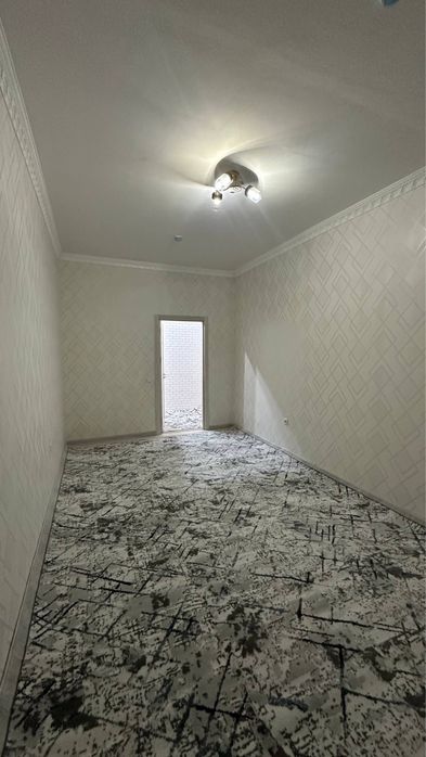 Квартира сотилади янгихает тумани 16 этажка 1- этаж 2 хонали 60 кв