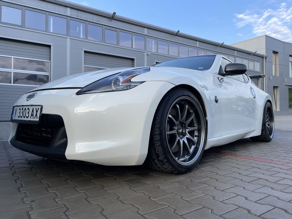 Nissan 370z на части