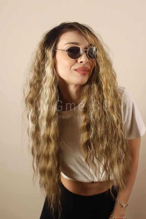 Дълга къдрава тъмноруса лейс фронт перука Рената