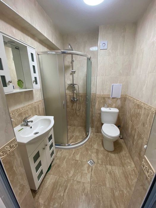 Продава се Тристаен апартамент в София, Център - 83 кв.м за 2398 €/кв.м - Снимка #2