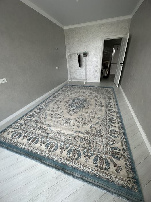 Продается ковер в хорошем состояний