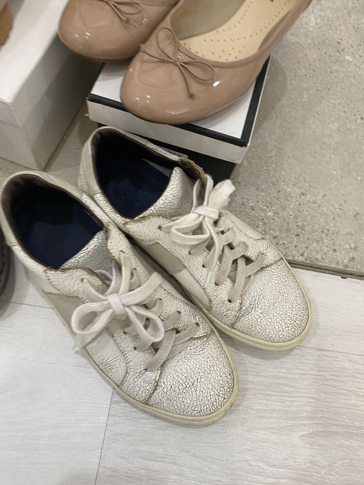 2 обуви дешево отдаю