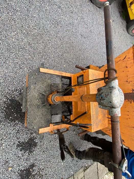 Dumper 1 tona cu motor benzina