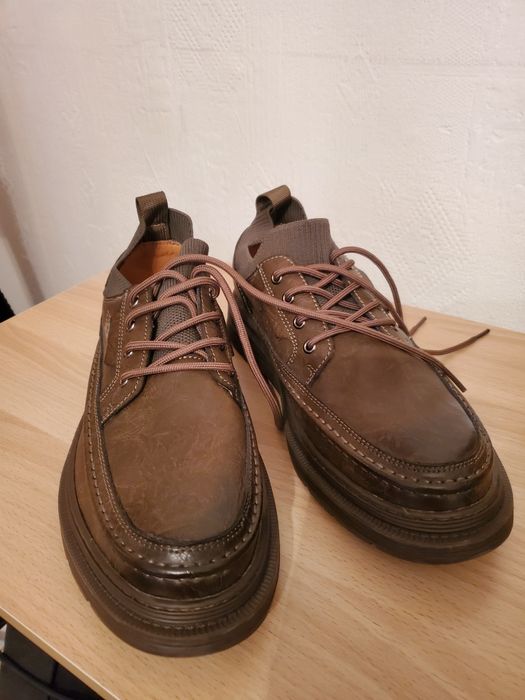 Продам обувь полуботинки