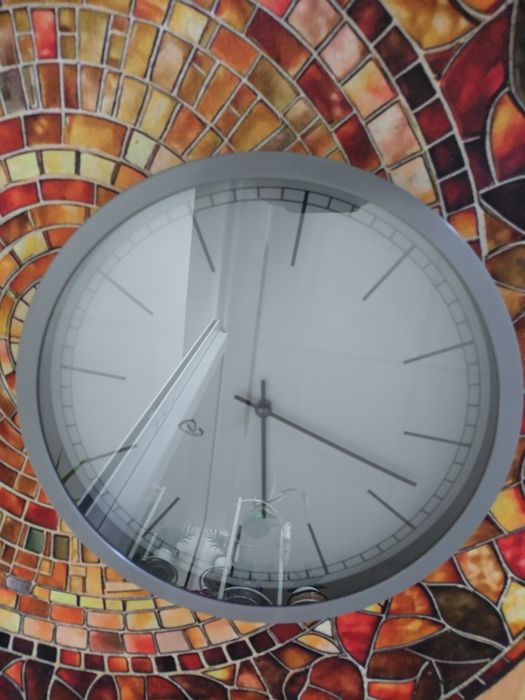 Професионален стенен часовник