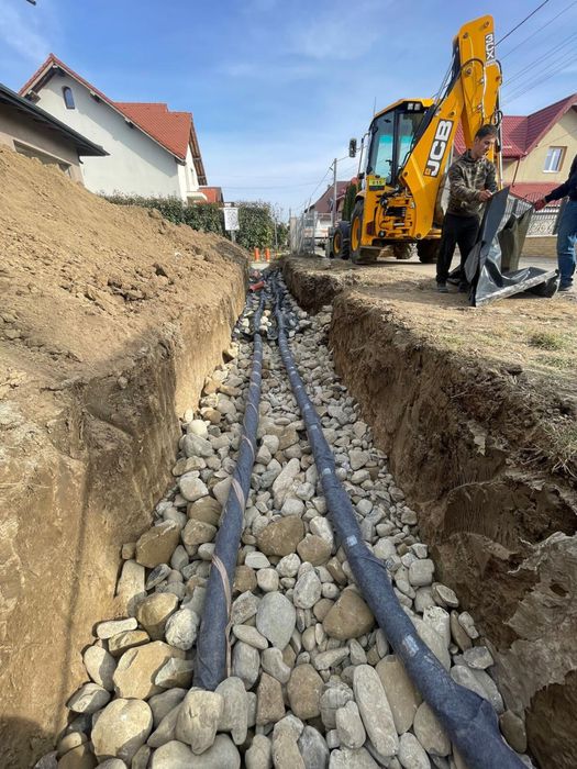 Buldoexcavator cu picon