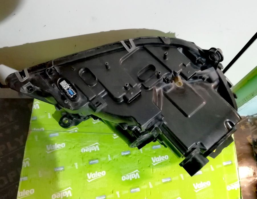 Фар фарове за Mercedes ML W164 / Мерцедес МЛ W164 Black Edition.