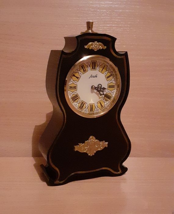 Продам часы механические