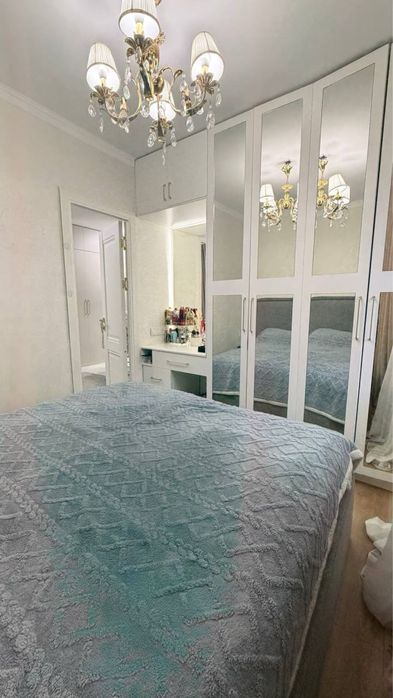 Продаеться квартира 1в2/4/4 метро БИЙ