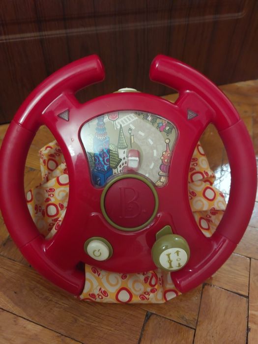 Музикален волан Battat - Youturns
Със звук и светлина от серията B Toy