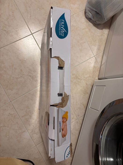 Nuvita Primipesi кантар, работещ