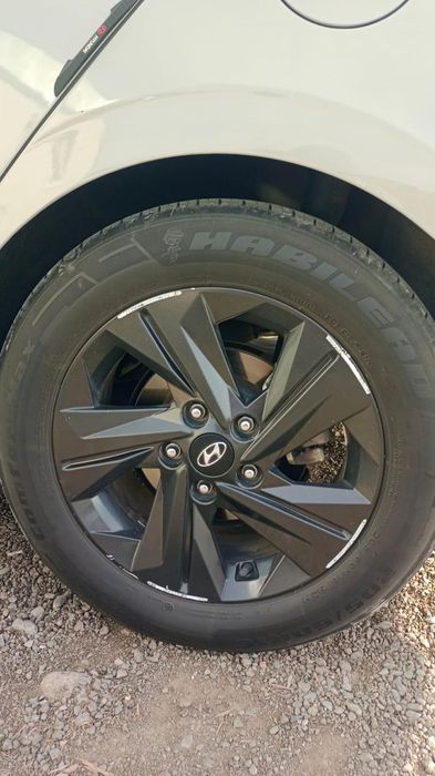Комплект оригинал диск Hyundai R16 с летней шиной