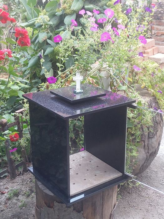 Felinar cimitir funerar granit candela căsuța