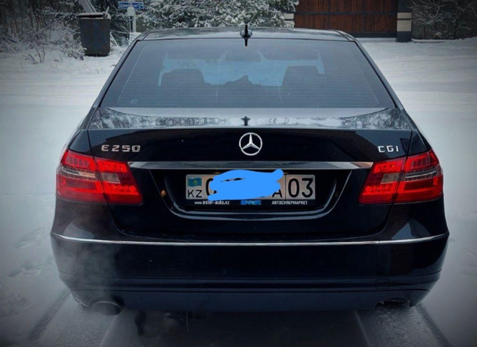 Продам мерседес 212