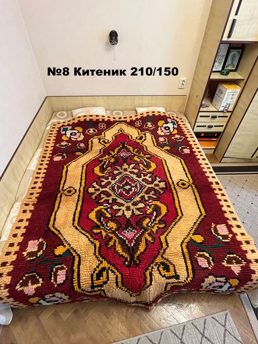 Автентични ръчно изработени вълнени губери, китеници, пътеки и одеяла