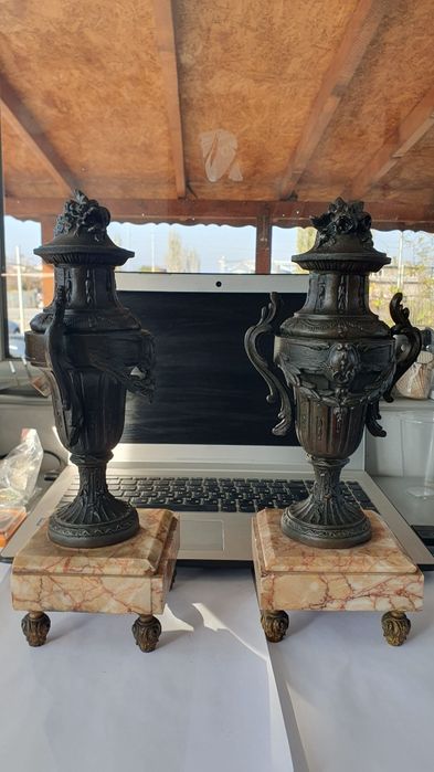 Красиви френски вази - гарнитури декорация