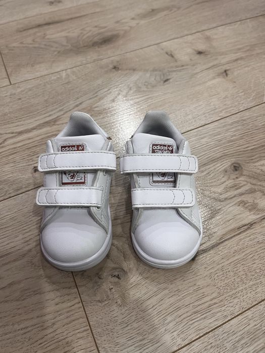 Детские кроссовки Adidas