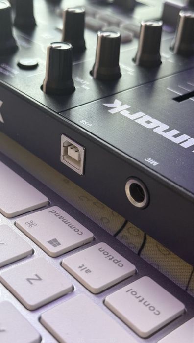 DJ контролер Numark Mixtrack PRO FX DJ