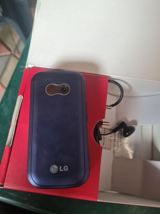 LG telefon full box
