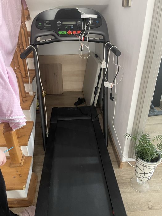 vand banda de alergat aproapte noua