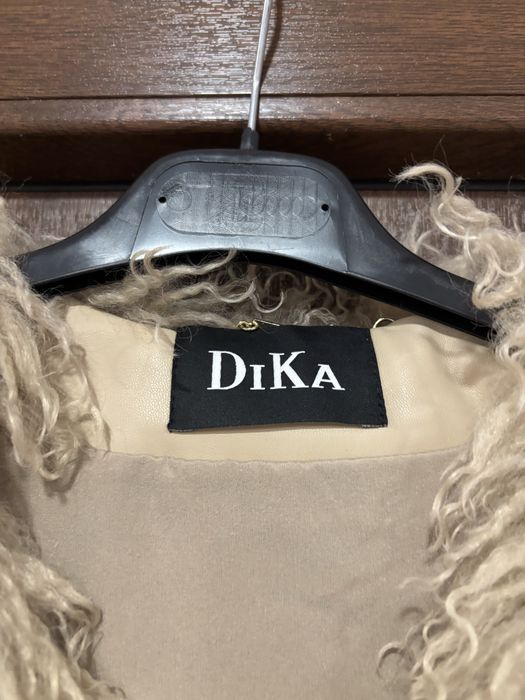 Пухен пухкав елек Dika