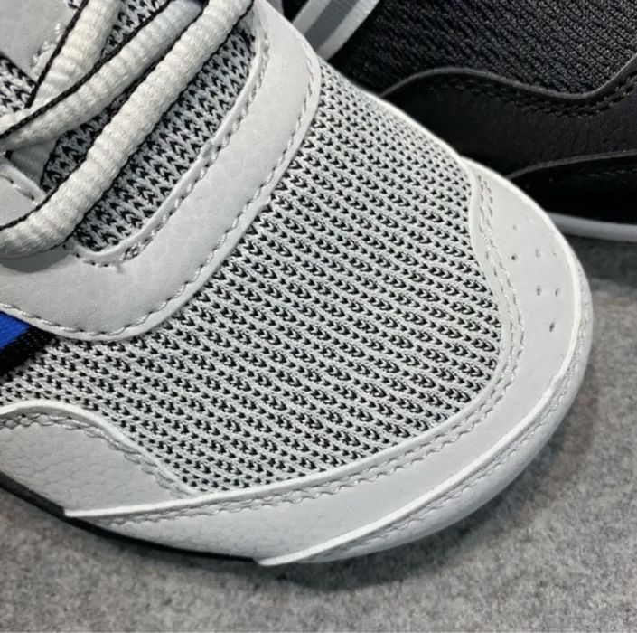 Кроссовки босоногие