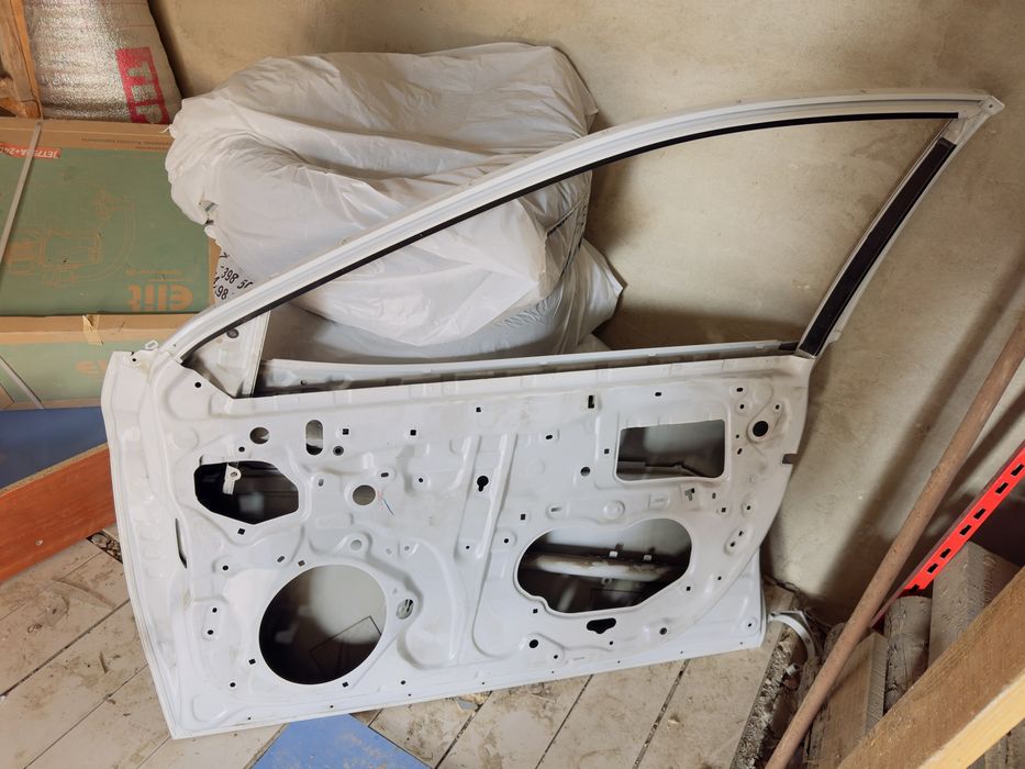 Camry 70 оң жақ есік оригиналь