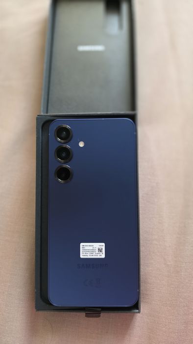 Samsung S25 NOU GARANTIE 2 ANI cumparat cu factura *oppo,xiaomi