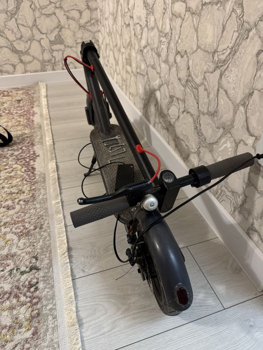 Самакатэлектор почти новый 50000