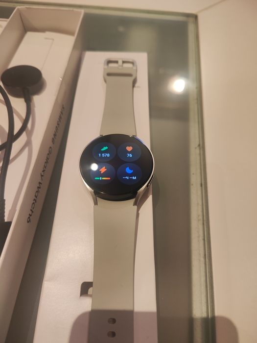 SAMSUNG Galaxy Watch 6