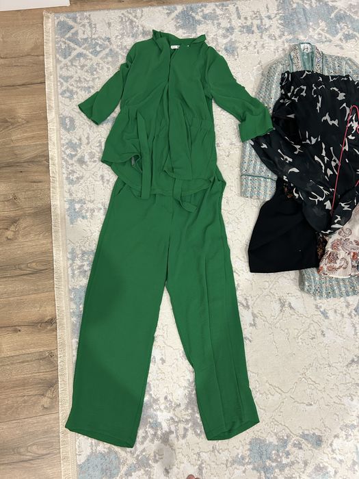 Одежда б/у в хорошем состояний