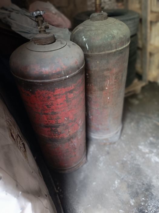 Продам газовый баллон большой